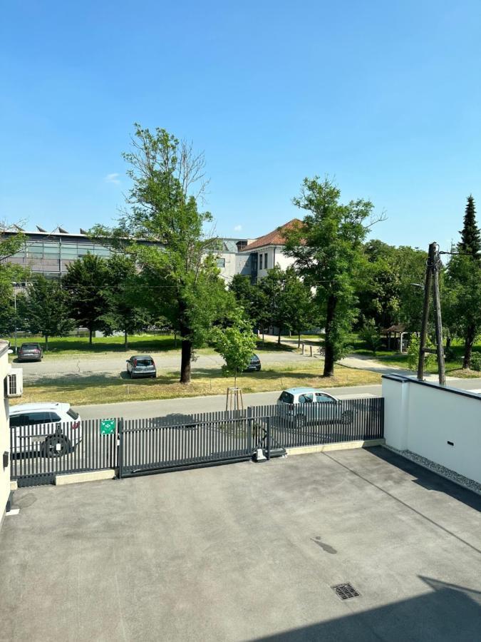 Villa Magdalena Apartments & Rooms マリボル エクステリア 写真